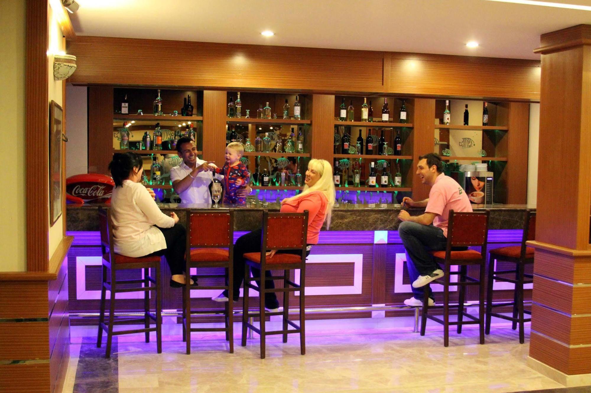 Esra Family Suite Hotel Altınkum 외부 사진